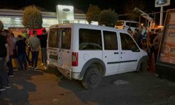 sivil polis aracına otomobil çarptı: 5 yaralı