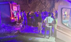 İki otomobil tünel çıkışında çarpıştı: 1 ölü, 3 yaralı
