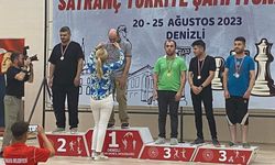 Görme engelliler satranç turnuvasında Bursa'dan 3 madalya