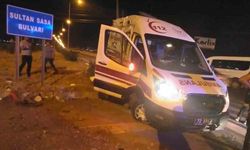 Ambulans ile belediye otobüsü çarpıştı: 3 yaralı