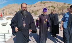 Ermeniler ayin için Van'a akın ediyor