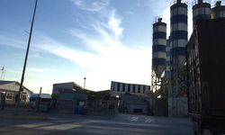 Beton santralinde 5 metreden düşen işçi yaralandı