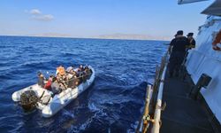 Marmaris açıklarında 53 düzensiz göçmen kurtarıldı