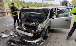 Kocaeli'de Nefes Kesen Kazada Sürücüler Hayata Tutundu