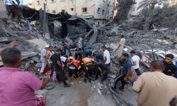Gazze'de Yıkım Sürüyor, İsrail Öldürmeye Devam ediyor!