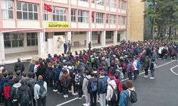 Okullarda Gazze'nin Kayıp Çocukları İçin Saygı Duruşu