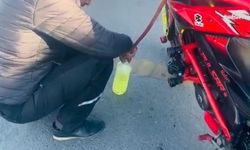 Motosiklet Sürücüsünün Bedava Benzin Toplama Yöntemi