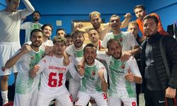 İnegöl Osmaniyespor, Kumyakaspor'u 3-0 Mağlup Etti: Zirve Yolunda Emin Adımlar!