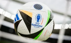 EURO 2024'ün resmi maç topunu tanıttı