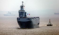 Fransa, Gazzelilere tıbbi yardım için ikinci savaş gemisini Doğu Akdeniz’e gönderecek