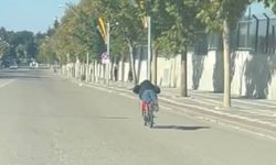 Şanlıurfa'da Tehlikeli Motosiklet Gösterisi: Yüzüstü Sürüş