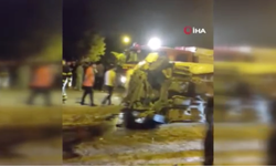 Mardin'de Kaza: Minibüs Eve Girdi, 1 Ağır, Toplam 3 Yaralı