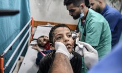 İsrail Cinayet Rekoru Kırıyor; Ambulanslar ve Bir Okul Vuruldu