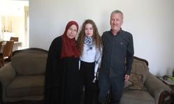 Filistin'in Sembol Kızını Kelepçeleyip Götürdüler