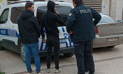 İnegöl'de Yakalanan Göçmen Kaçakçıları! 17 Göçmenle Birlikte Gözaltına Alındılar