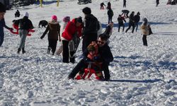 Uludağ Beyaz Cennete Dönüştü: 25 Santim Kar Sevinci