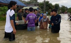 Binlerce ev etkilendi! Tayland'da sel felaketi