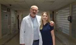 Baba-Kızın Meslektaş Mutluluğu: Çekirge Devlet Hastanesi'nde Birlikte Şifa Dağıtıyorlar
