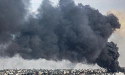 İsrail'in "güvenli olduğunu" iddia ettiği Gazze'nin Refah kentindeki saldırı canlı yayına yansıdı