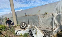 Serik'te Beton Direğe Çarpan Otomobil Sürücüsü Hayatını Kaybetti