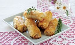 Soğanlı Patatesli Kol Böreği: Börek Sevenler Bayılacak Sevmeyenler Aşık Olacak!