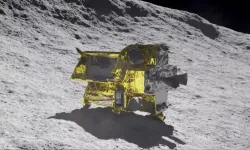 Japonya'nın uzay aracı, Ay yörüngesine girdi