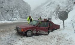 İnegöl’de Kar Bereketi: 37 Köy Yolu Kapandı, Hayat Durma Noktasında!