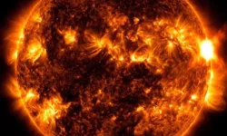 Güneş'teki Dev Patlama Dünya'daki Radyo İletişimini Etkiledi