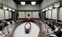 Kabine Beştepe'de Toplanıyor: Emekli Maaş Zammı ve Vergi Paketi Görüşülecek