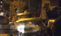 Uşak’ta 2 otomobil çarpıştı: 8 kişi yaralandı
