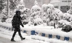 Kışın Güvenli Yürüyüş İçin Altın Kurallar: Buzlu Yollarda Nasıl Yürümeli?