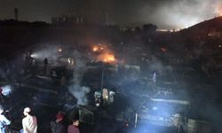 Pakistan'da korkunç yangın: 100'den fazla ev küle döndü