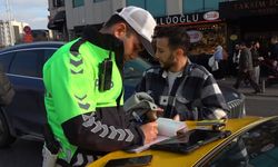 Taksim'de yılın ilk ticari taksi denetimi yapıldı: 5 sürücüye 32 bin TL ceza