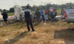 Uçak tarlaya çakıldı: 1 kişi öldü