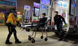 İnegöl'de Kaza: Motosiklet ve Ticari Araç Çarpıştı, 2 Kişi Yaralandı!