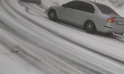 Yoğun Kar: İnegöl-Domaniç yolu kapatıldı