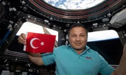 İlk Türk Astronot Alper Gezeravcı Uzay Misyonundan Dönüşte Ailesiyle Buluştu