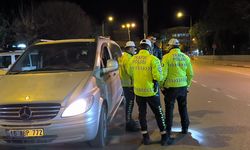İnegöl'de Gece Yarısı Trafik Denetimi: 36 Sürücüye 100 Bin TL Ceza