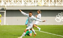 Nilüfer Altınova’ya gol oldu yağdı