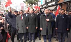 Fatih Erbakan Kütahya’da esnafı ziyaret etti
