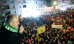 Bursa Büyükşehir Belediye Başkanı Aktaş'a Miting gibi Karşılama