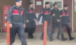 İnegöl'de Aranan İki Hırsızı Jandarma Yakaladı