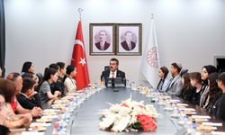 Milli Eğitim Bakanı Tekin, Türki Cumhuriyetler'den gelen çocukları kabul etti
