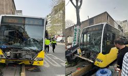 İETT otobüsü kaldırımda yürüyen 2 kişiye çarptı