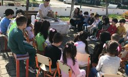 İnegöl'de Anaokulu Öğrencilerine Ebru Sanatı Tanıtıldı