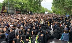 İran Cumhurbaşkanı Reisi İçin Tahran'da Cenaze Töreni
