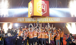 Galatasaray'dan 3 Kupalı Kutlama