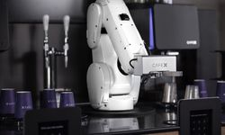 Robotlar, o sektörde de insanların yerini almaya başladılar!