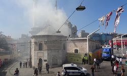 Taksim Meydanı'nda korkutan yangın: Boyalar patladı, panik yaşandı