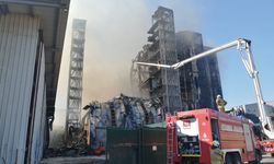 Tuzla’daki Fabrika Yangını 6 Saatte Söndürüldü